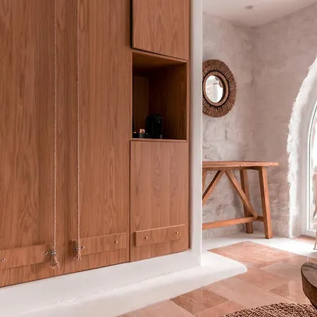 Senses Luxury & Lägenhetshotell 5*