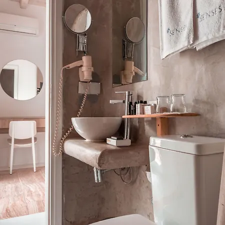 Senses Luxury &