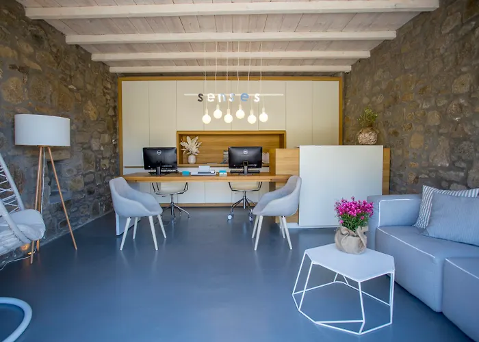 Ξενοδοχείο με διαμερίσματα Senses Luxury & 5*